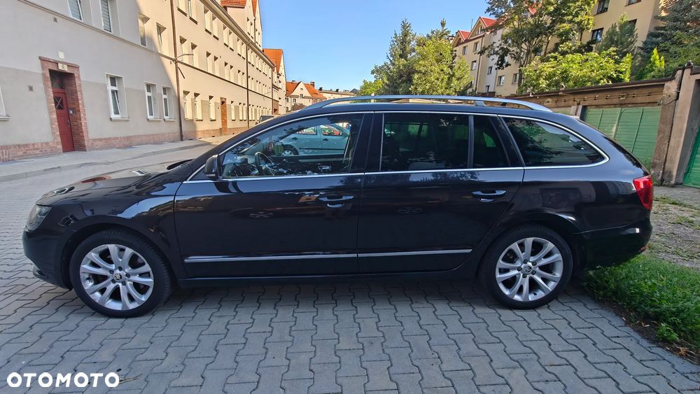 Skoda Superb 2.0 TDI Elegance DSG - 5