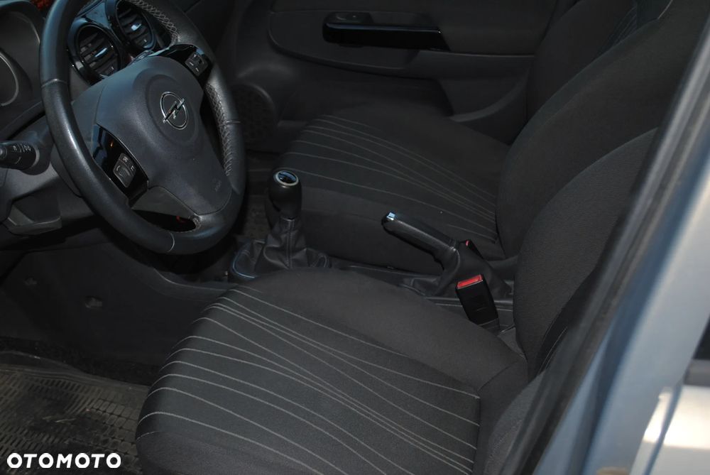 Opel Corsa 1.4 16V Innovation 110 Jahre - 5