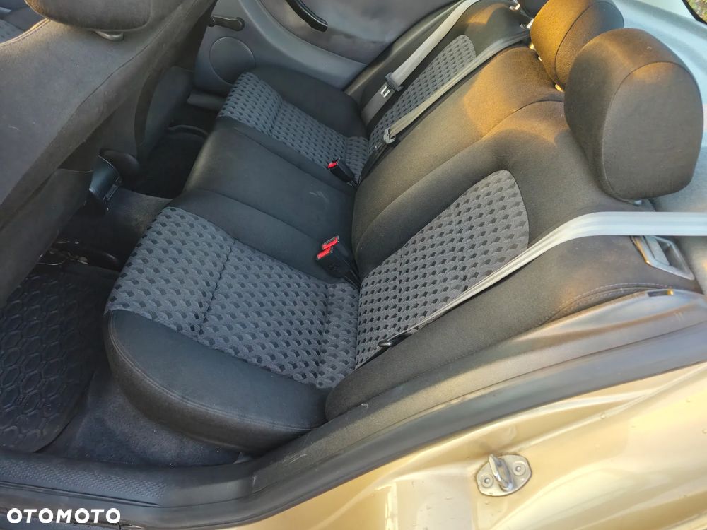 Seat Toledo 1.6 Stella - 8