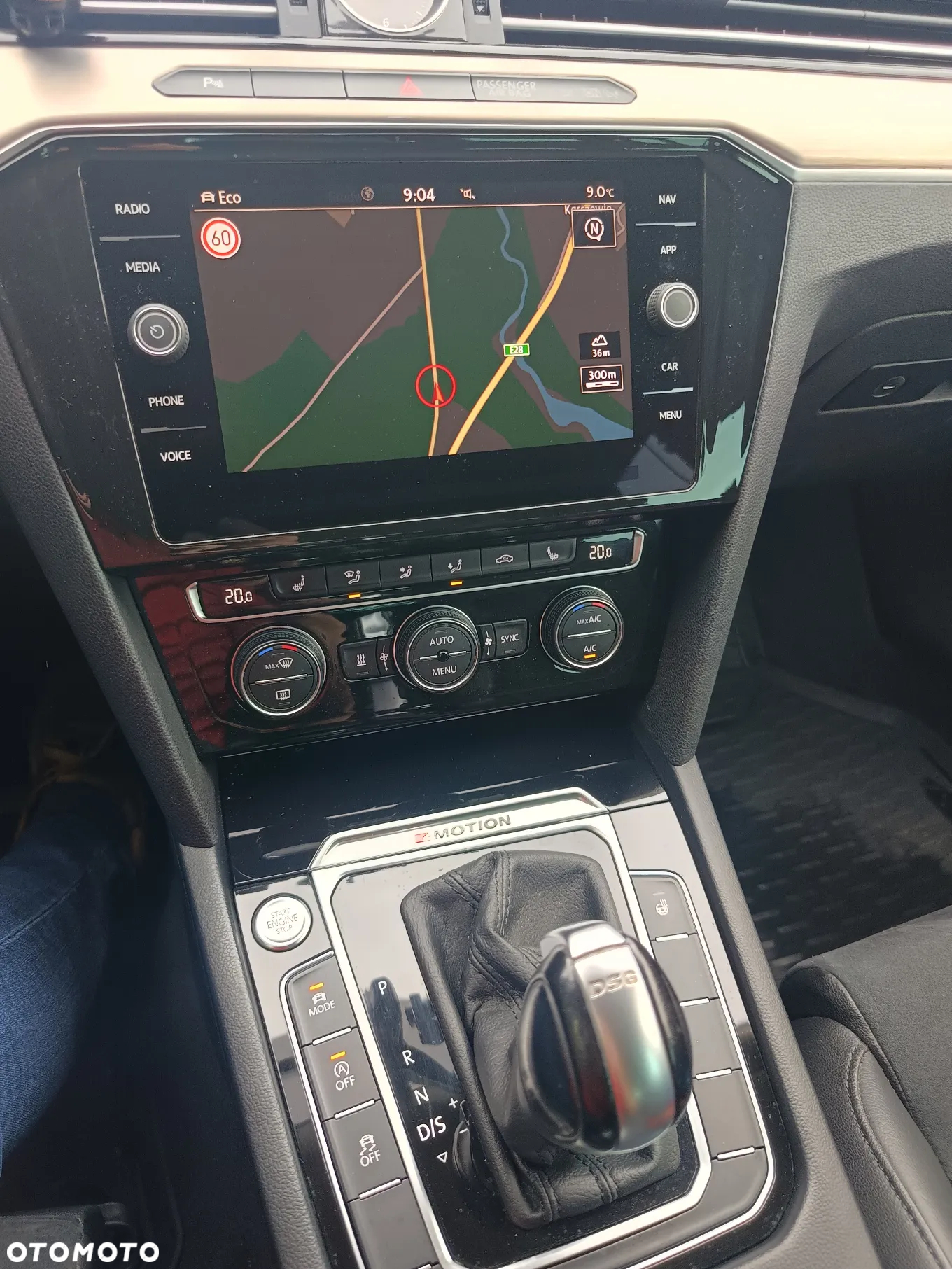 Volkswagen Passat - 10