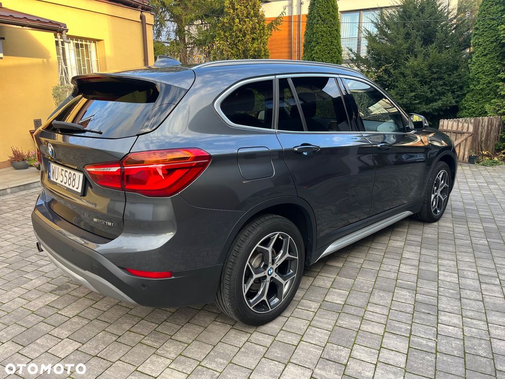 BMW X1 sDrive18i xLine - 12