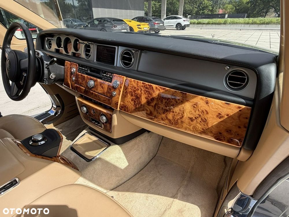 Rolls-Royce Phantom - 29