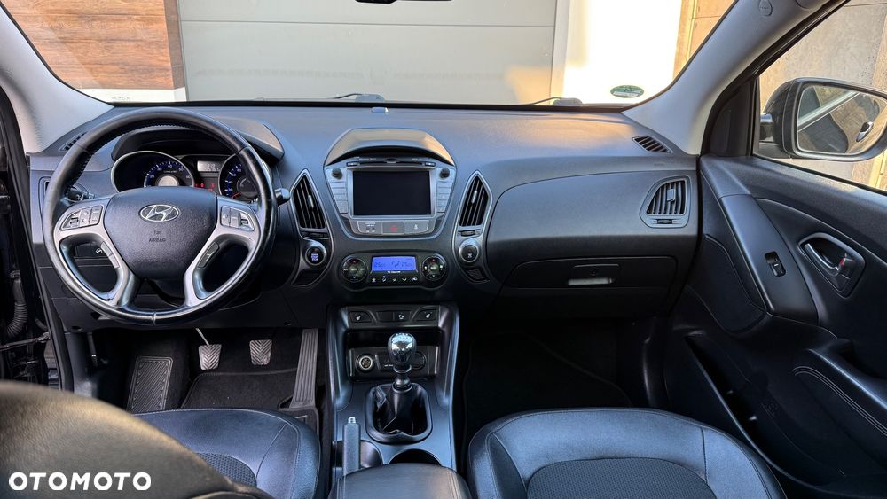 Hyundai ix35 1.6 2WD Fifa World Cup Edition - 17