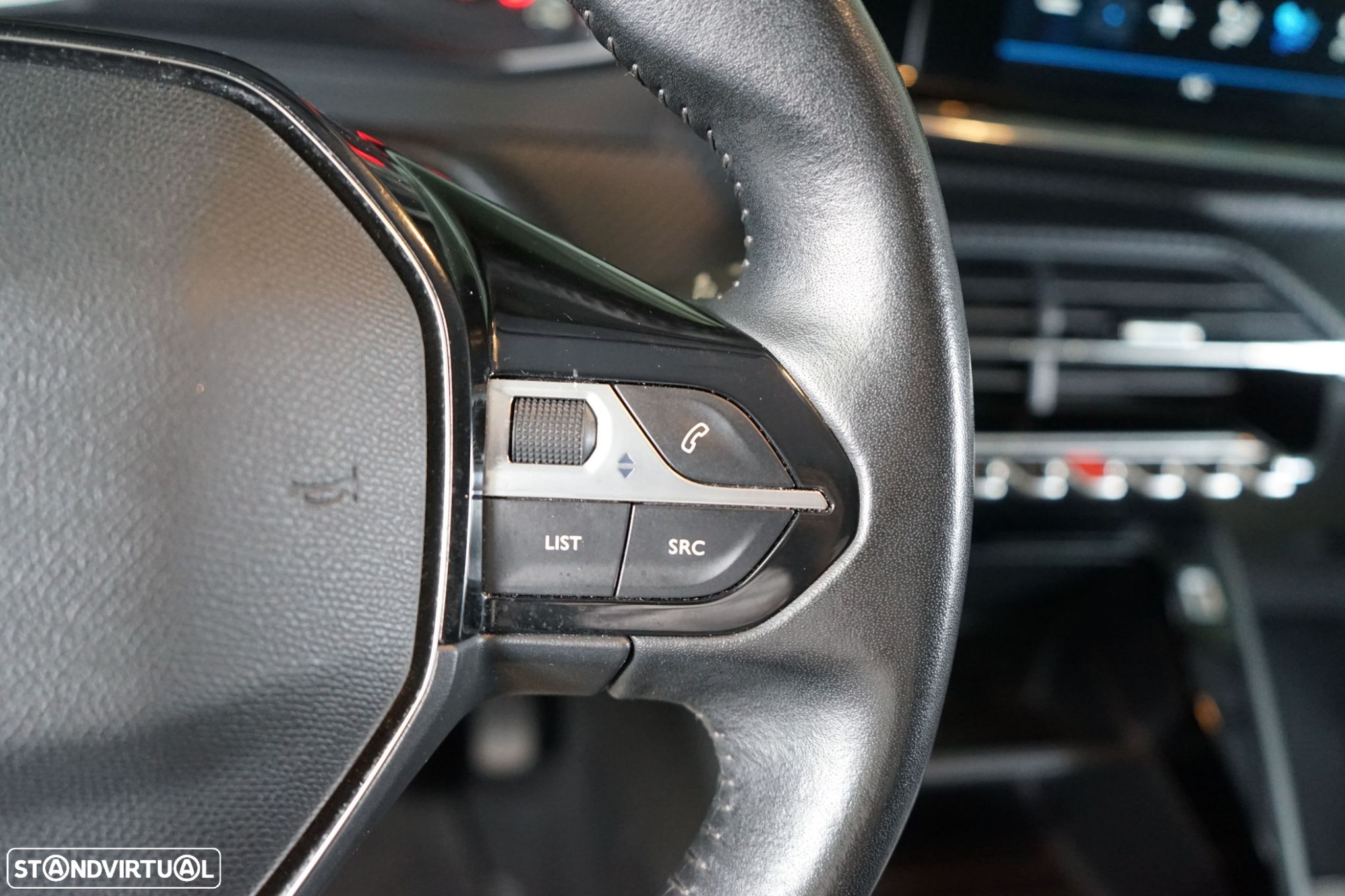 Peugeot 208 1.2 PureTech SE Style - 22