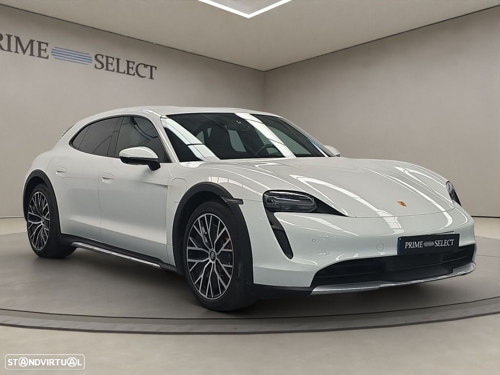 Porsche Taycan Cross Turismo - 2