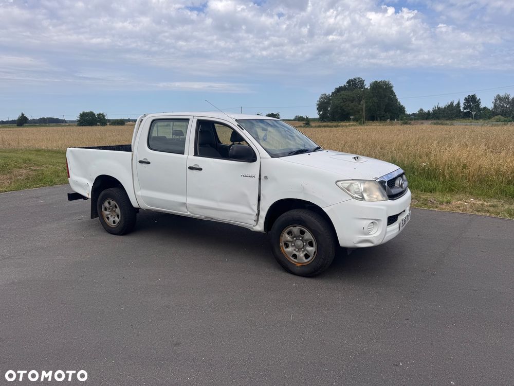 Toyota Hilux 3.0 D-4D Invincible - 2