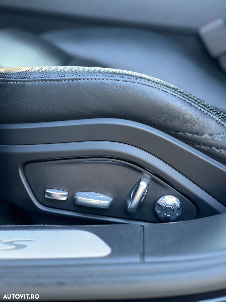 Porsche Panamera - 31