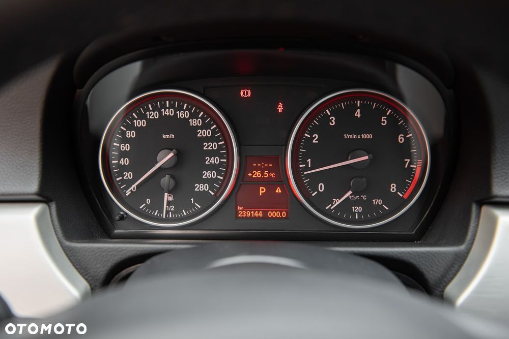 BMW Seria 3 325i xDrive M Sport Edition - 19