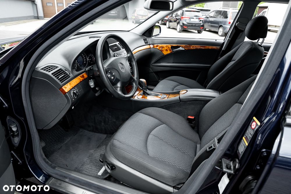 Mercedes-Benz Klasa E 200 Kompressor Automatik Elegance Sport Edition - 18