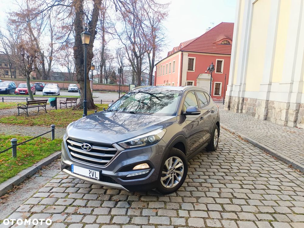 Hyundai Tucson 1.7 CRDI BlueDrive Comfort 2WD - 11