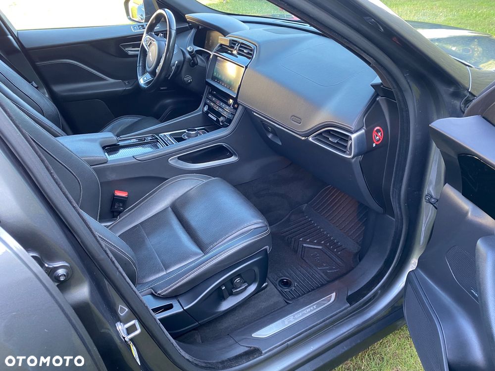 Jaguar F-Pace 20d AWD R-Sport - 12