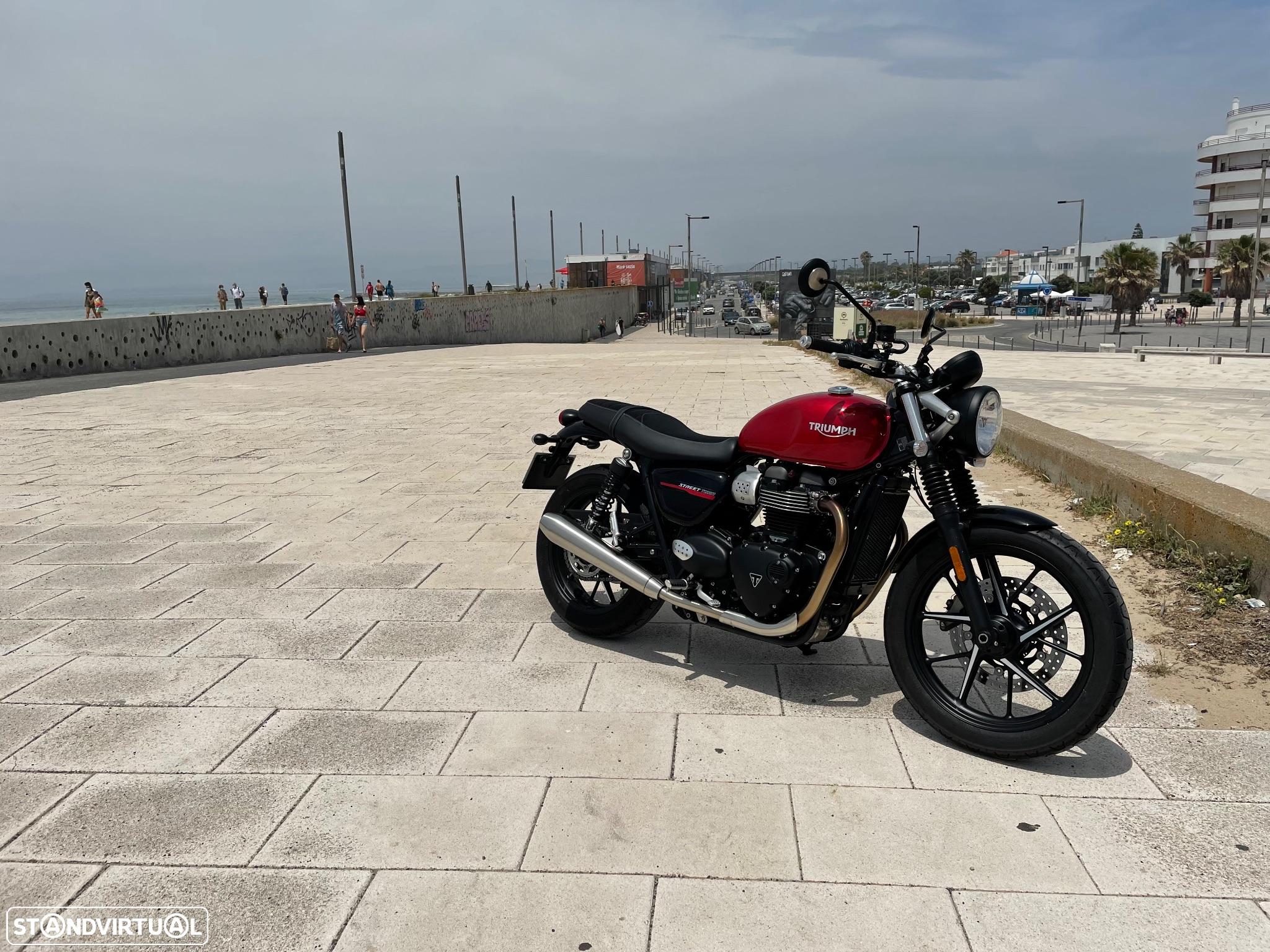Triumph Street Twin - 2