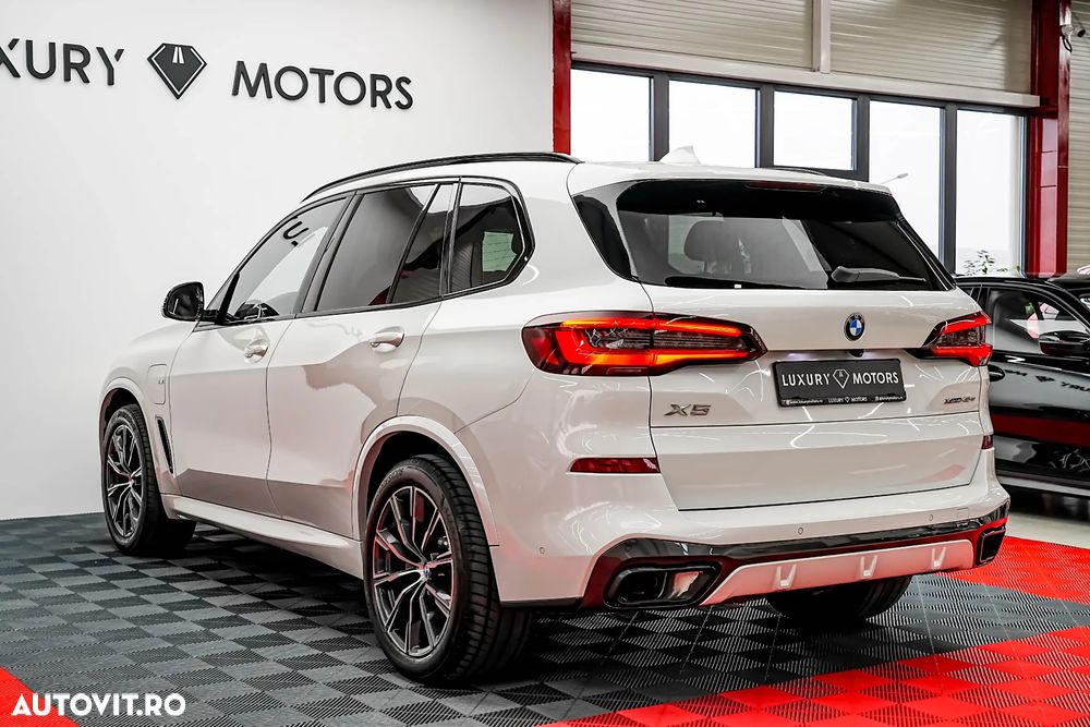 BMW X5 xDrive45e - 11