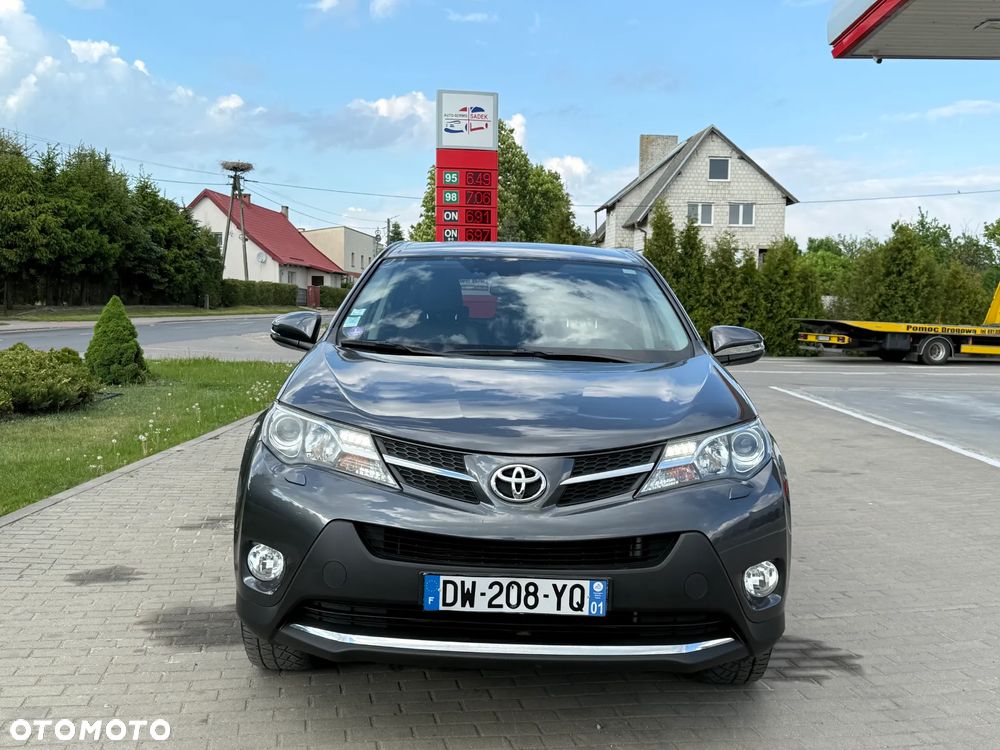 Toyota RAV4 - 4