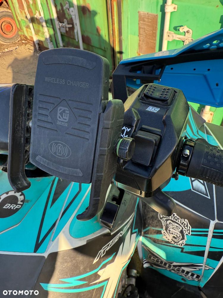 Can-Am Renegade - 11