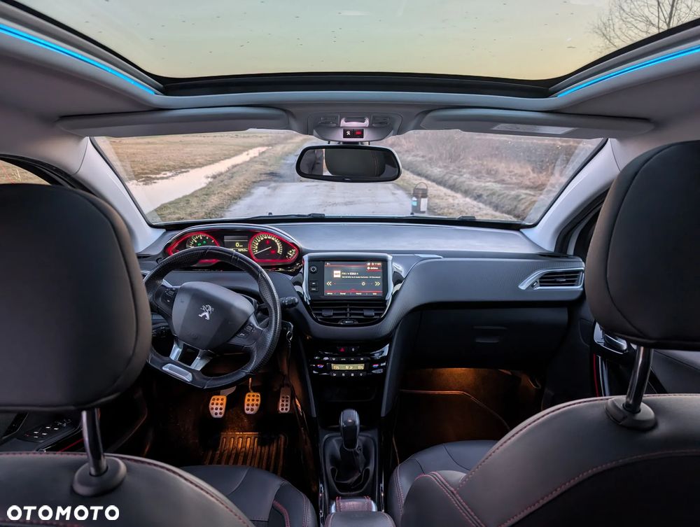 Peugeot 2008 PureTech 110 Stop&Start GT-Line Edition - 9