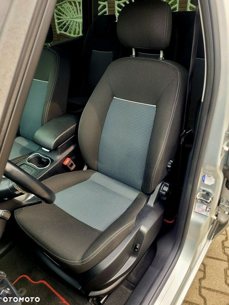 Ford Galaxy 2.0 TDCi Titanium - 24