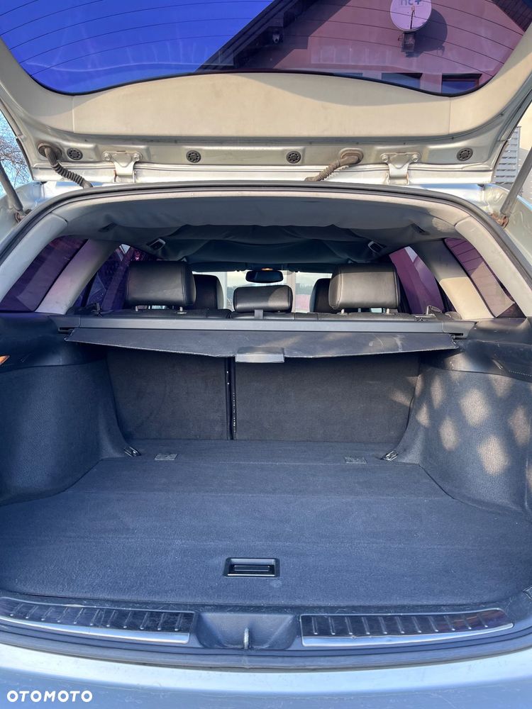 Toyota Avensis 2.0 D-4D Combi - 8