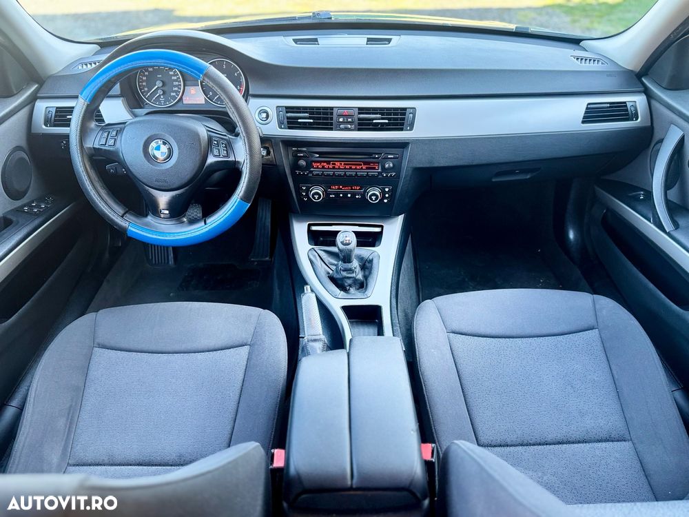 BMW Seria 3 318d - 6