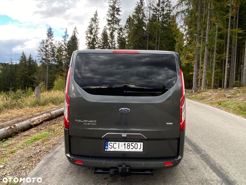 Ford Tourneo Custom - 4