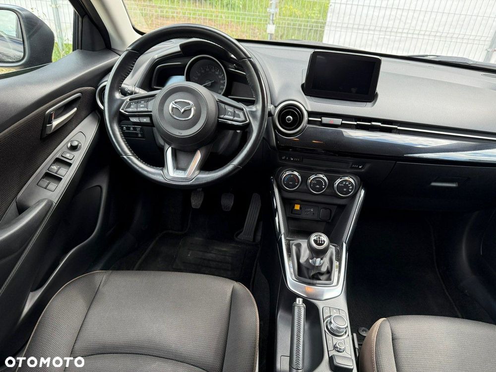 Mazda 2 - 7