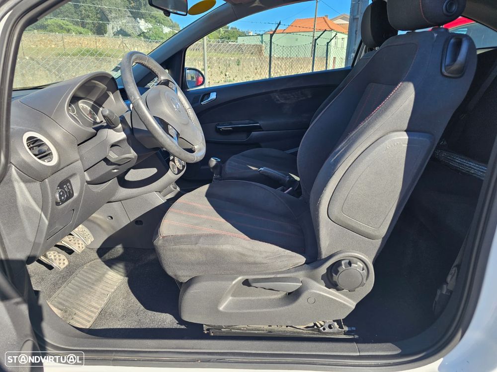 Opel Corsa 1.2 Black Edition 129g - 9