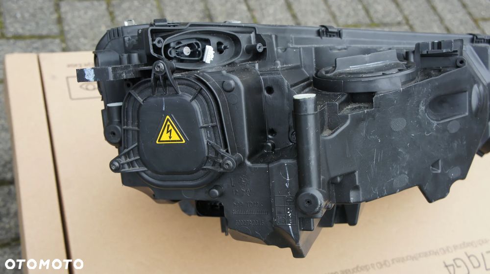 PRZEDNIA LEWA LAMPA AUDI Q5 80A XENON LED 80A941005 - 9