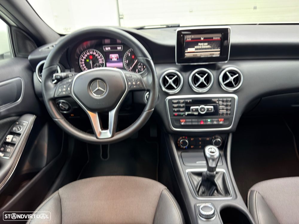 Mercedes-Benz A 180 d BlueEFFICIENCY Edition - 25