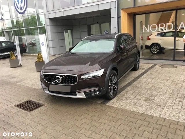 Volvo V90 D5 SCR AWD Momentum Pro - 1