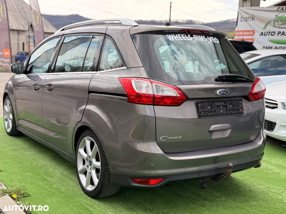 Ford Grand C-Max - 12