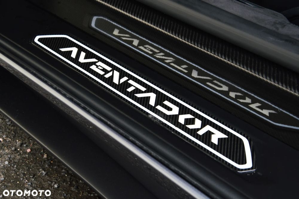Lamborghini Aventador S - 20