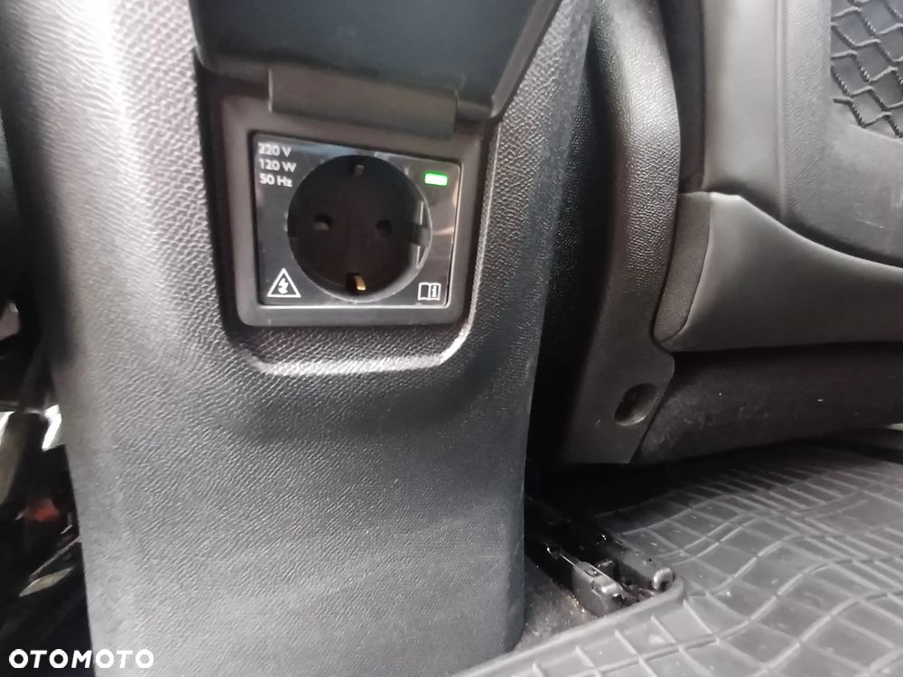 Peugeot 5008 BlueHDi 130 EAT8 GT - 25