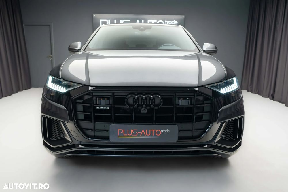 Audi Q8 - 2