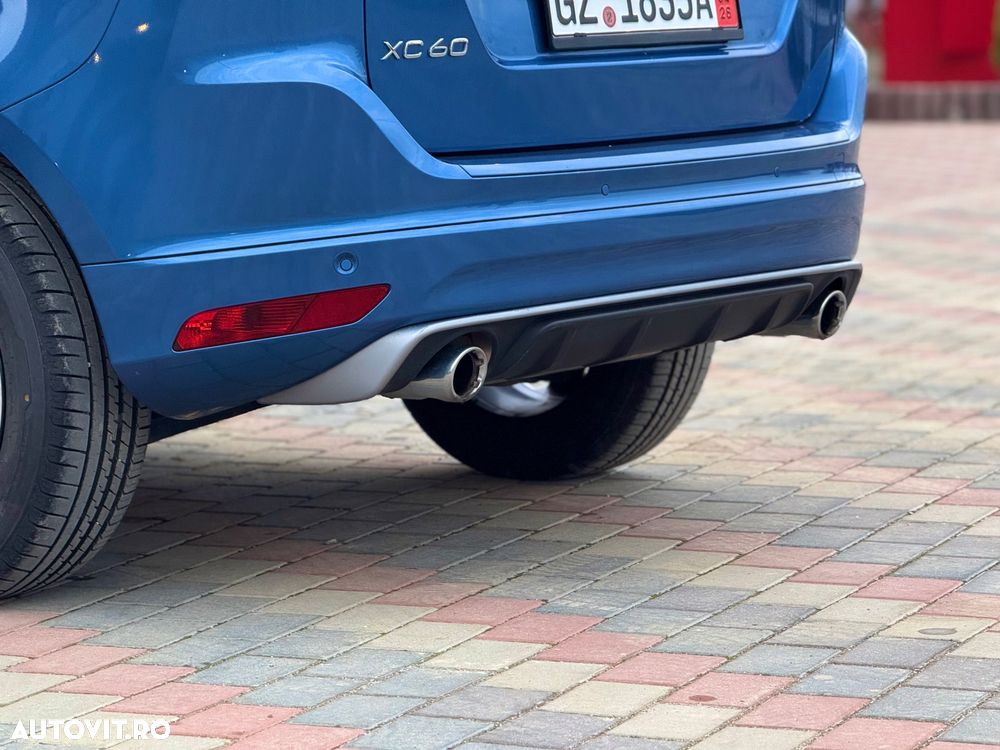 Volvo XC 60 ver-d4awd-start--stop-r--design - 23