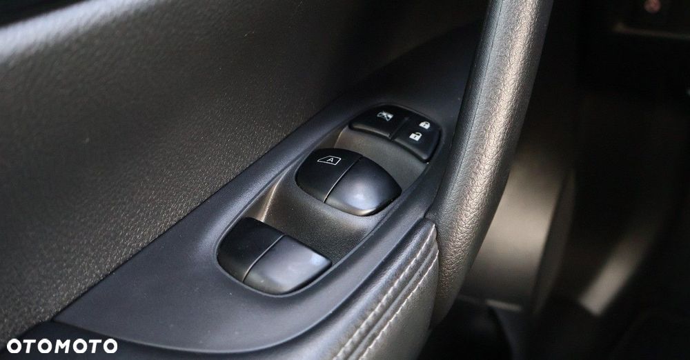Nissan X-Trail - 37