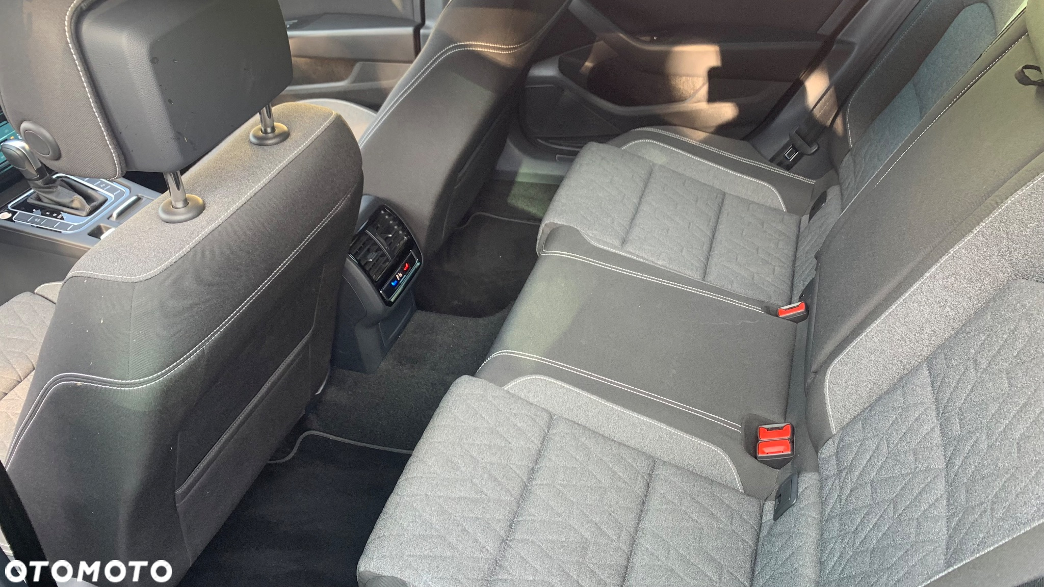 Volkswagen Passat 1.5 TSI EVO Business DSG - 26