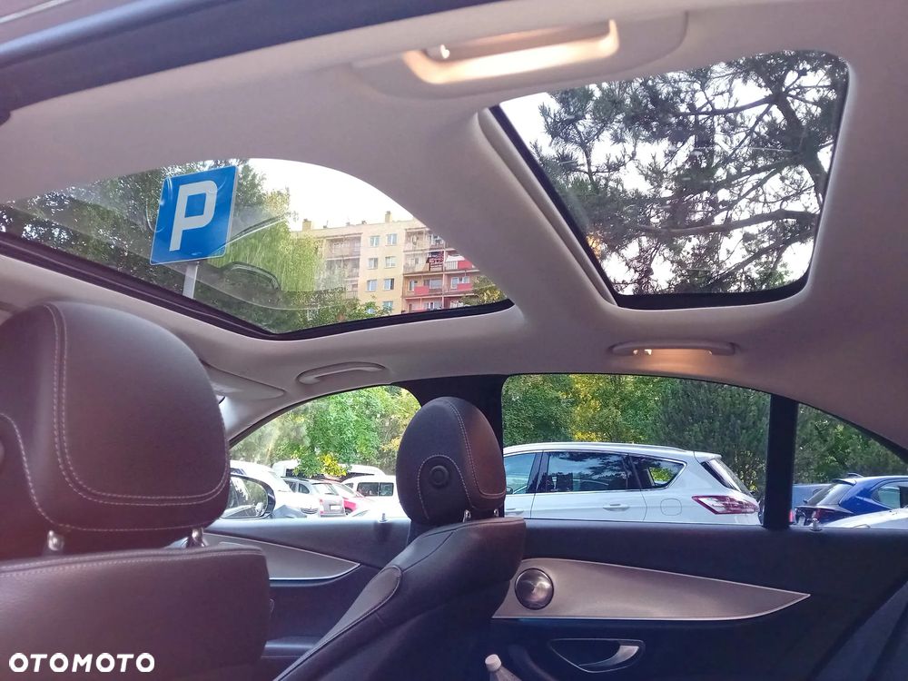 Mercedes-Benz Klasa E 200 d 9G-TRONIC - 21