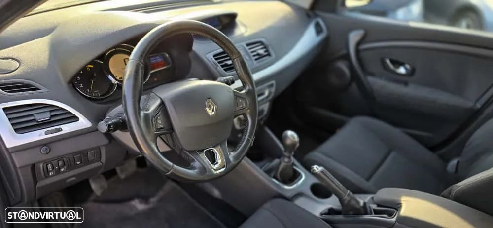 Renault Mégane Sport Tourer 1.5 dCi Confort SS - 8