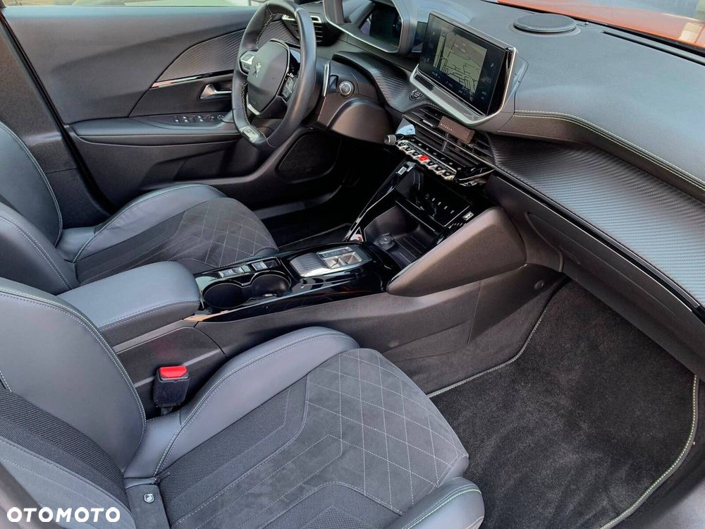 Peugeot 2008 1.2 PureTech GT Pack S&S EAT8 - 16
