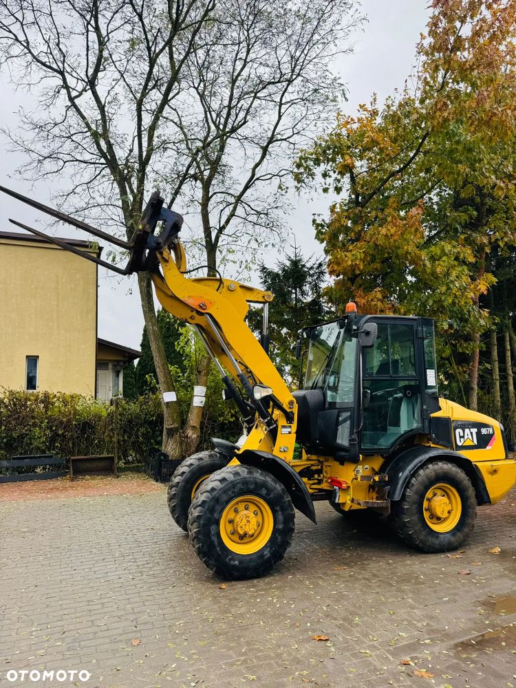 Caterpillar 907H - 2