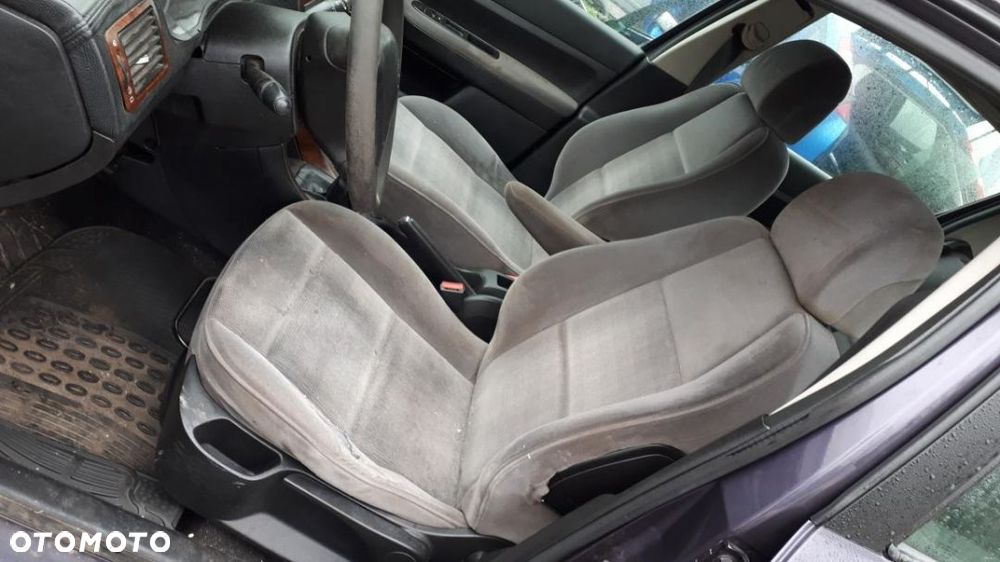 Części Peugeot 307 HTB 5-drzwi 2.0 HDI diesel - 6