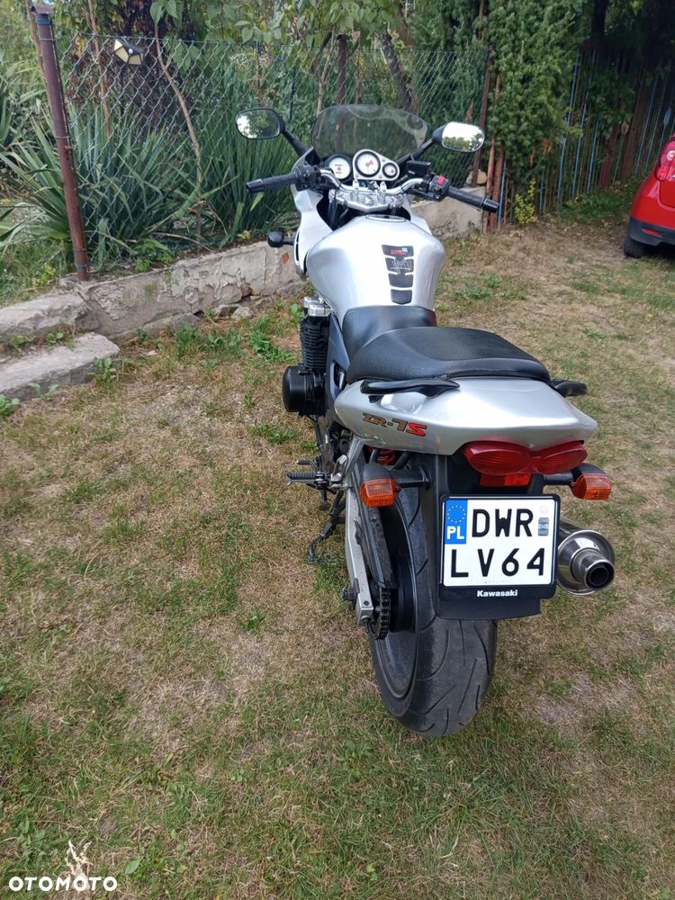 Kawasaki ZR - 8