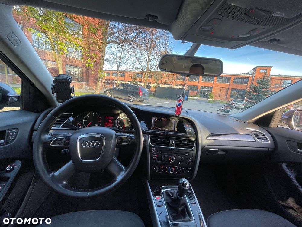 Audi A4 Avant - 7