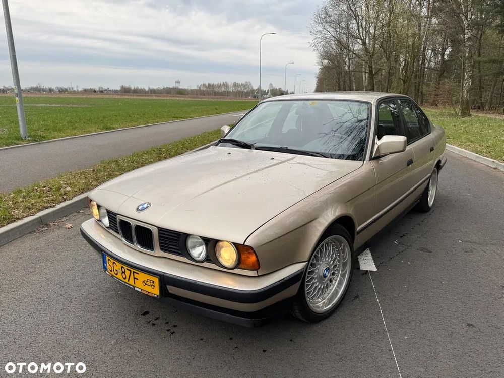 BMW Seria 5 520i - 5
