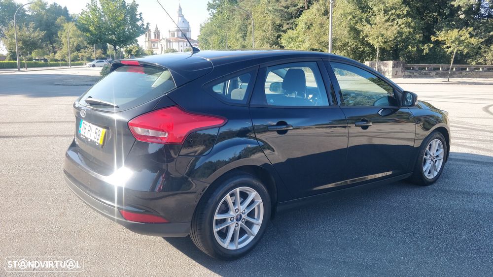 Ford Focus 1.5 TDCi ST-Line - 6