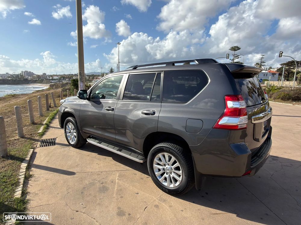 Toyota Land Cruiser 3.0 D-4D Luxury CA - 4