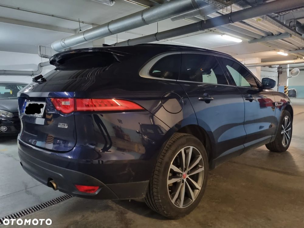 Jaguar F-Pace 30t AWD Prestige - 3