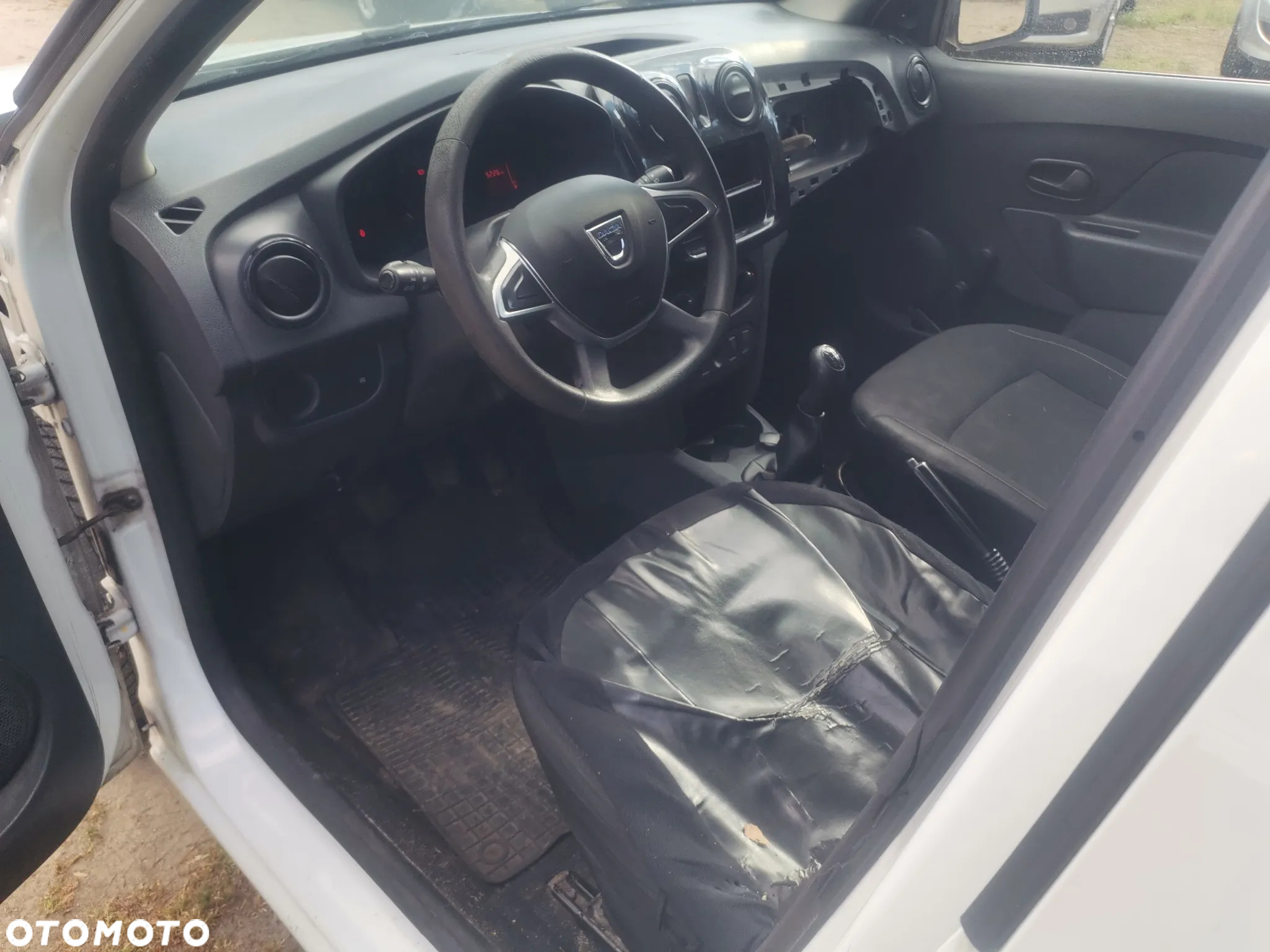 Dacia Sandero SCe 75 Acces - 4