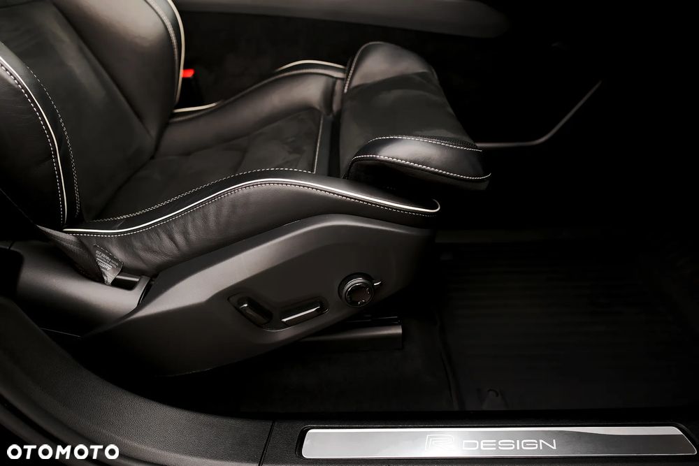 Volvo XC 60 T6 AWD Geartronic RDesign - 21