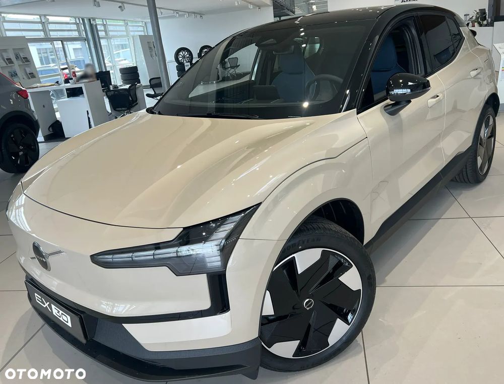 Volvo EX30 69kWh Single Motor Long Range Plus - 11
